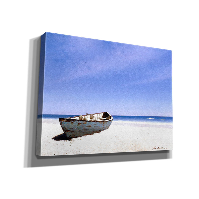"Breakwater Bay" Beached Boat 3 "par Zhenhuan Lu, art mural sur toile, H 12 po x l 16 po x P 0,75 po