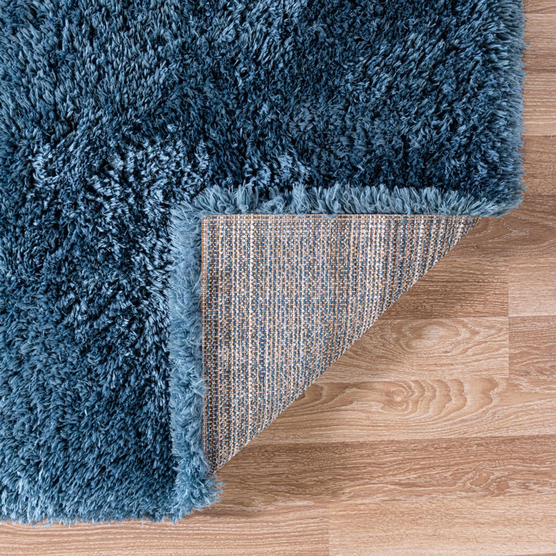 Tapis à poils longs en polyester de couleur unie bleu tissé à la machine Almodovar, Rectangle 2 pi x 2 pi 11 po