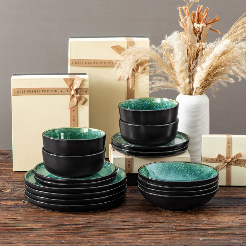 Piece Stoneware Dinnerware Set - Service for 4, Green