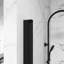 Porte de douche à pivot 180 ° 55 po x 31,5 po, noir, verre trempé avec panneau de baignoire d'aspect élégant 55 po x 31,5 po, attrait visuel séduisant
