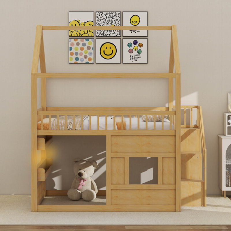Structure de lit double pleine grandeur en forme de maison avec grand espace sous le lit, Natural