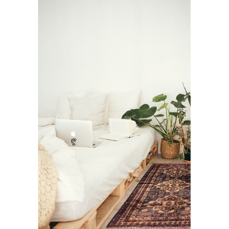 Tapis gris Teimani 2 pi 11 po x 4 pi 9 po