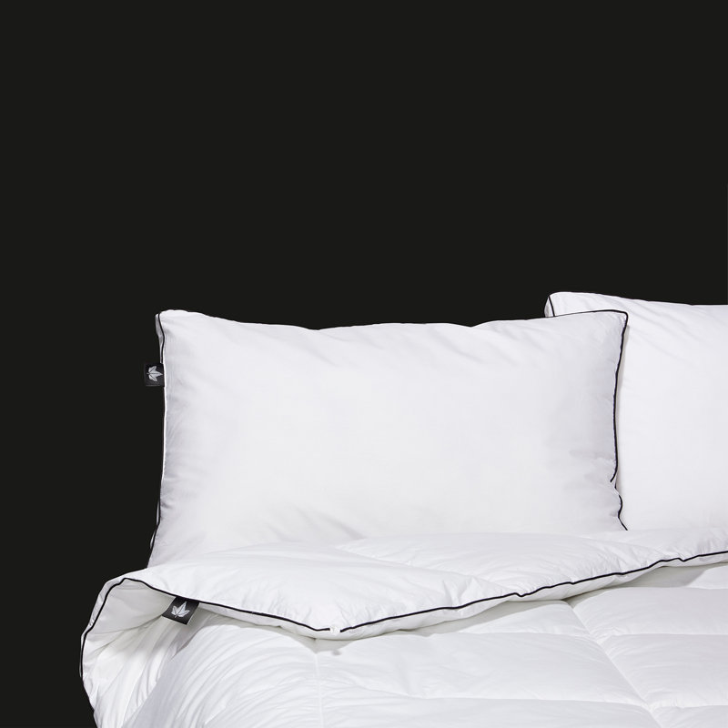 Queen Size White Microfiber Down Alternative Duvet