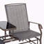 Banc oscillant en tissu gris avec table centrale, causeuse de patio à structure en métal avec filet respirant et accoudoirs pour la véranda de jardin