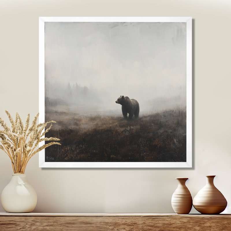 Ours Gennieve dans la vallée brumeuse - ours, art mural, H 30 po x l 30 po, Reproduction encadrée d'une seule photo, Blanc