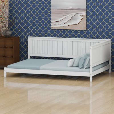 Sturdy Wood Daybed Sofa with Classic Design