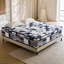 Matelas hybride en mousse viscoélastique rafraîchissante avec système de ressorts ensachés, conception Euro Top, support moyen ferme, très grand lit 12 po-788393352-788393364