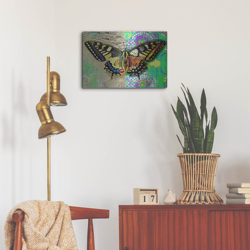 «Exposed Butterfly» par Dean Russo sur, H 16 po x l 24 po