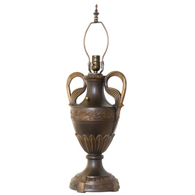 Pied de lampe en métal Cassiana