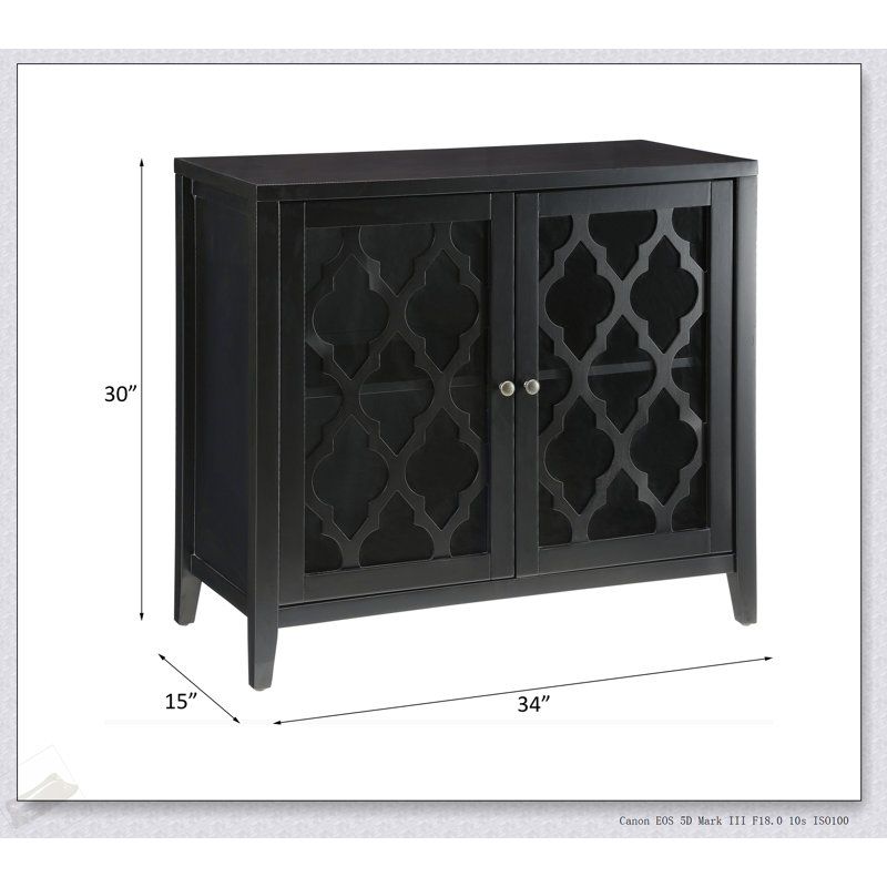 Console Ceara avec beaucoup de rangement, parfaite pour un décor moderne et élégant.