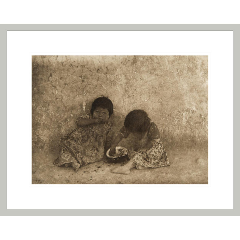 Les délices de l'enfance (The North American Indian v. Douzième. Norwood MA The Plimpton Press) par Edward Sheriff Curtis, impression giclée sur cadre