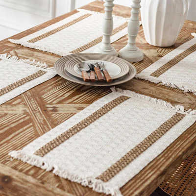 Ensemble de napperons Boho de 8 po, napperons en jute de coton naturel de 12 po x 18 po et napperons de cuisine tissés avec pampilles pour la table de salle à manger