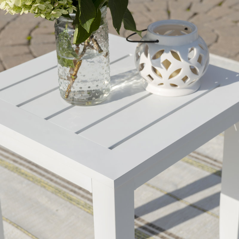 Table d'appoint en aluminium Lilah