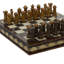 Ensemble de jeu d'échecs en polystone brun