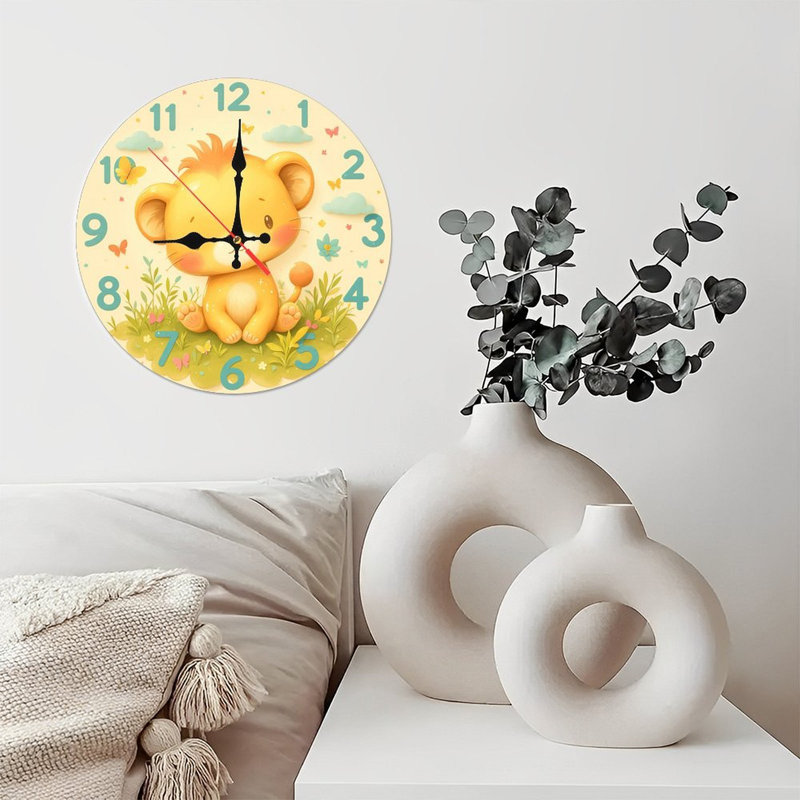 Jolie horloge lion avec chiffres et papillons