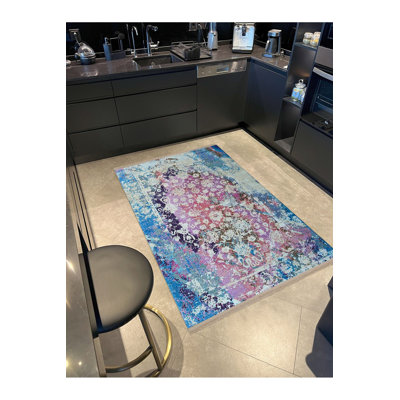 Tapis bleu délavé à la machine à motif délavé rétro de la collection Barcelona