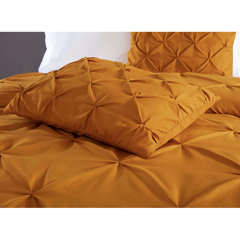 Berlin Pintuck Microfiber 3-Piece Comforter Set, Full Comforter + 2 Standard Shams, Spice