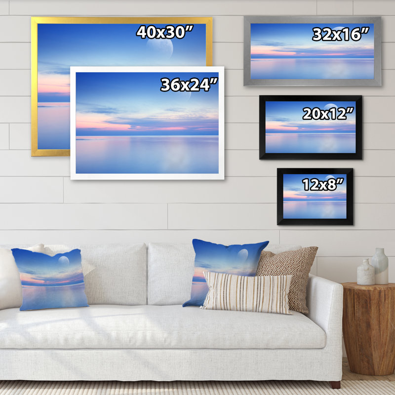 «Beautiful Moon Over Blue Sea IV», reproduction sur toile, H 16 po x l 32 po x P 1 po, Cadre d'angle fermé noir