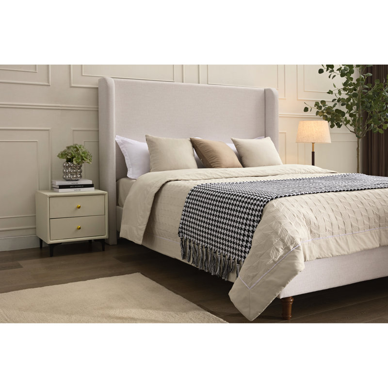 Structure de lit pour grand lit avec tête de lit à oreilles tapissée de 54 po, revêtement en tissu, fabrication en métal, pieds en chêne teinté noyer, attrait visuel pour la chambre à coucher avec housse en chenille, cadre, effet de pieds bruns,