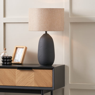 Syniyah Ceramic Table Lamp