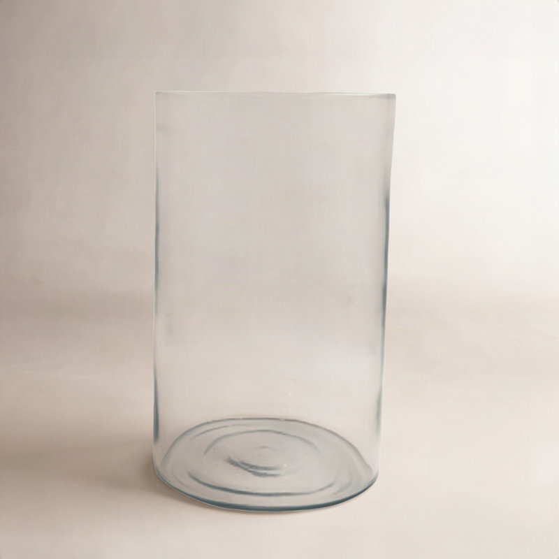 Grand vase décoratif en verre Cole and Grey, H 10 po x l 6 po x P 6 po