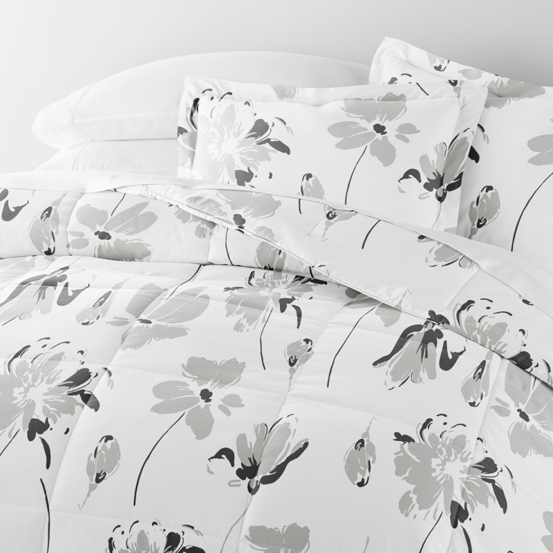  Down Alternative Magnolia Grey Patterned Comforter Set, Queen Comforter + 2 Pillow Shams