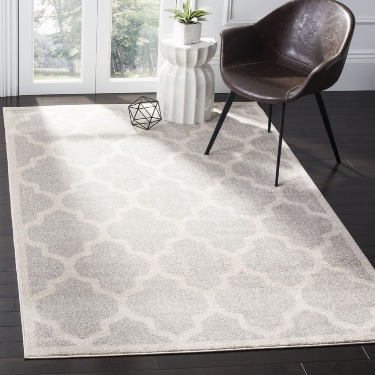 Ammundsen Geometric Light Grey/Beige Area Rug