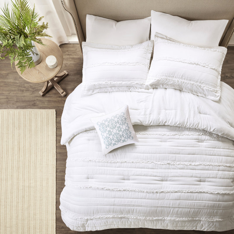 Édredon 5 pièces en microfibre pour lit très grand, blanc avec détails de volants attrayants