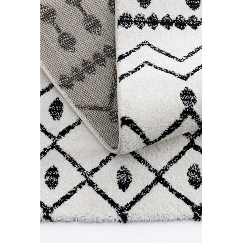 Tapis rectangulaire Suhayla, Rectangle 2 pi 8 po x 5 pi