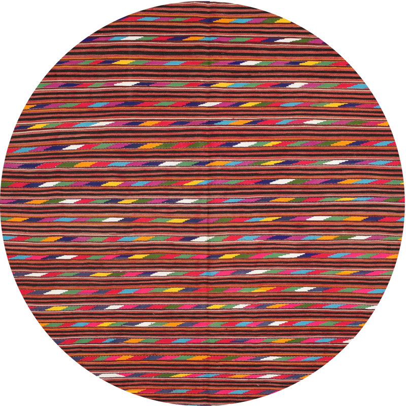 Tapis brun, Rond 4 pi