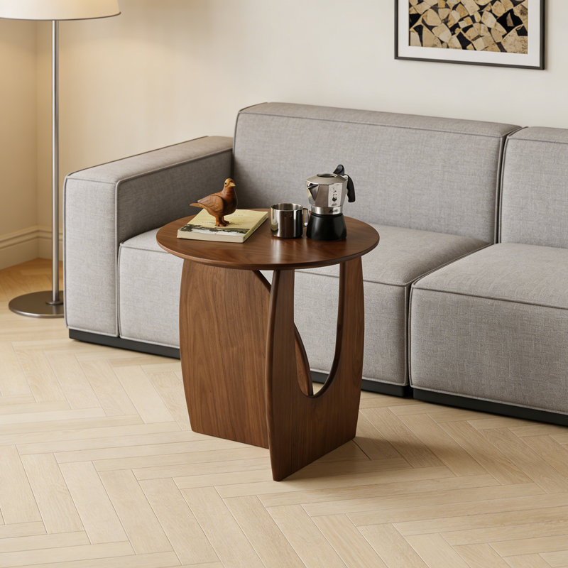 Excellente table basse ronde en noyer de 19,68 po