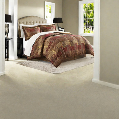 Luxurious King Bedding Sets, Polyester Jacquard, Classic Cozy Elegance