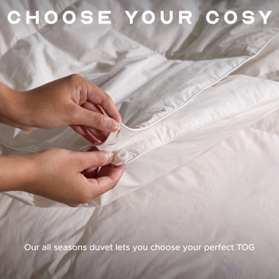 Retreat Snuggledown Sumptuous Goose Down Duvet 13.5 Tog (9.0+4.5 Tog) All Seasons Duvet with 2 Pillows