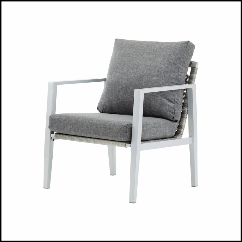 Méridienne en aluminium avec accents élégants en corde et coussins confortables, parfaite pour les espaces intérieurs et extérieurs modernes