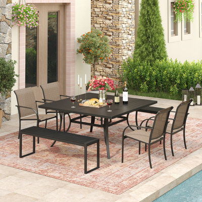 Ensemble de patio 7 pièces comprenant une table carrée de 59 po, 4 chaises empilables et 2 bancs