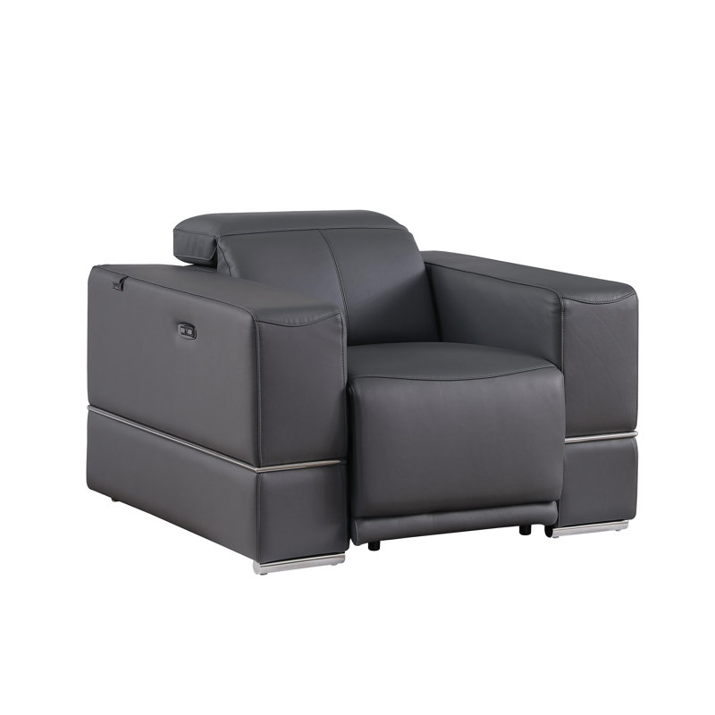 E995D64BFF3D4FCFBB76E20DB866EB8F, Gris