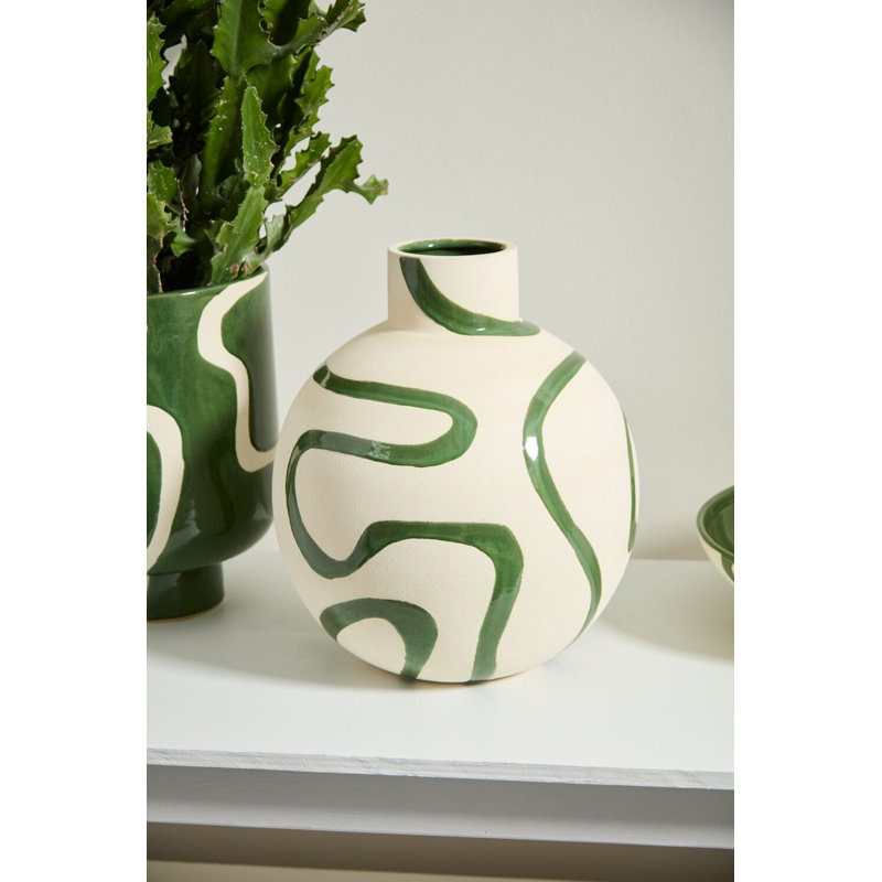 Curvature Vase 15"x 17.5"