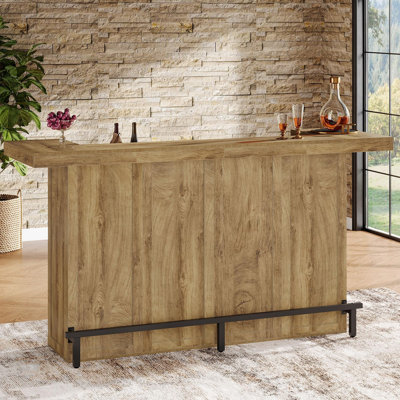 Meuble-bar à quatre niveaux de 180 cm (70,9 po) avec porte-verres à vin et repose-pieds, brun clair