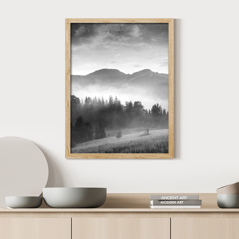 «Forest Trees Black and White Misty Mountain Range» sur papier, Naturel, H 16 po x l 12 po