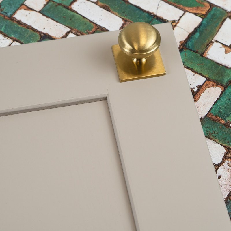 34mm Satin Brass Knob w/ Backplate, 34mm Knob
