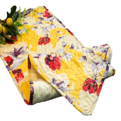Painesville Floral Table Runner
