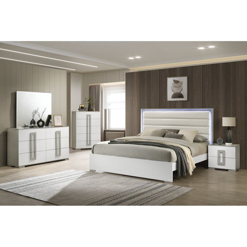 Lit double Olivia de style contemporain fabriqué avec une tête de lit à DEL et du bois blanc (inventaire NJ)