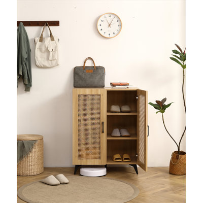 Armoire à chaussures à deux portes en rotin naturel avec grand espace de rangement et structure durable 29,5 pouces