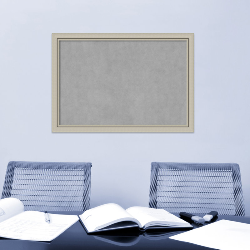 Tableau d'affichage mural en bois magnétique, H 27 po x l 39 po