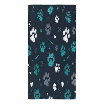 Serviette de plage 1Pcs avec empreintes de pattes, avec des imprimés ludiques et de petits cœurs en blanc, bleu sarcelle, gris sur fond sombre. Microfibre à séchage rapide, parfaite pour la natation, les voyages, les activités de plein air, unisexe.