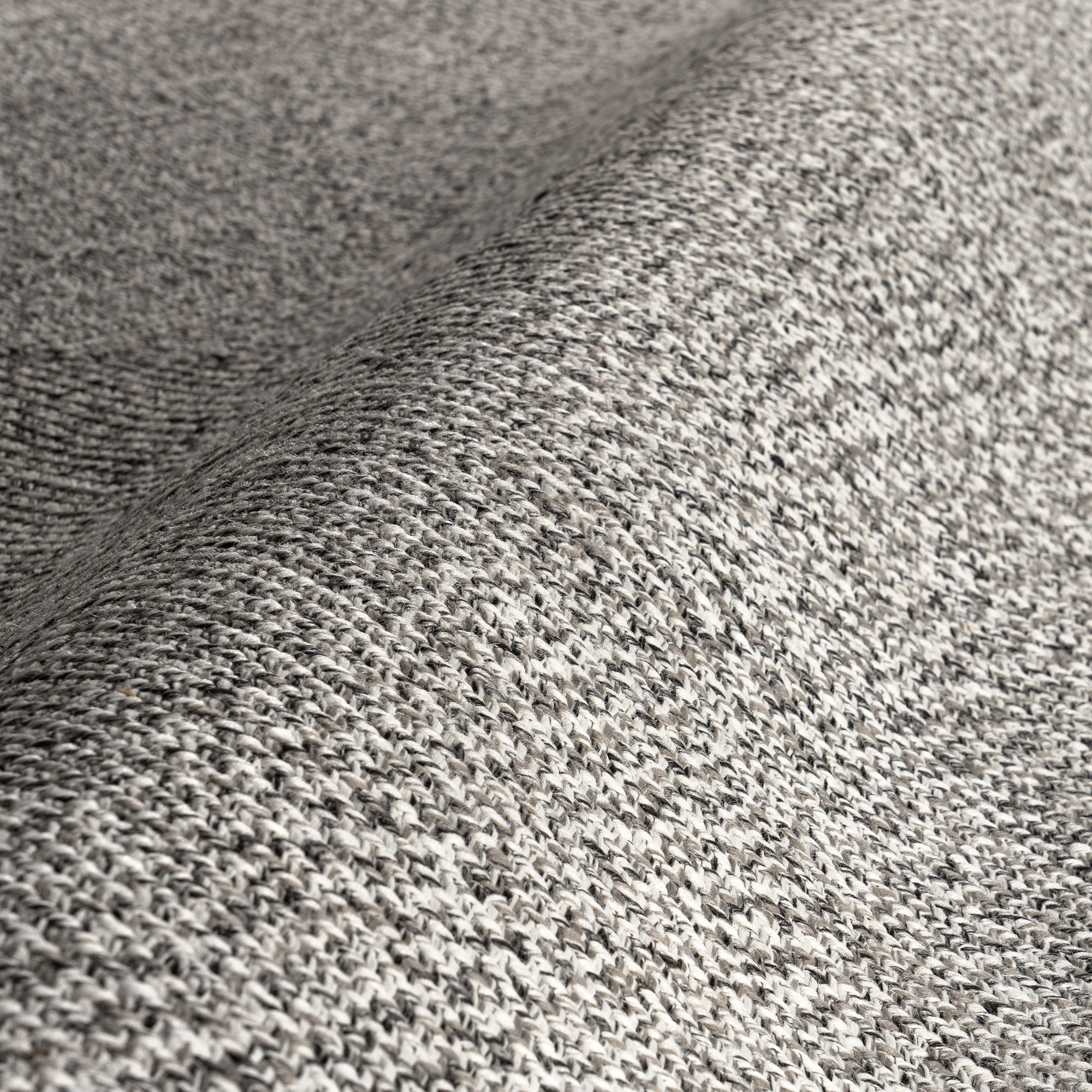 Edie Casual Braided Gray/White Indoor/Outdoor Rug, Rectangle 2' x 3', Gray Silver