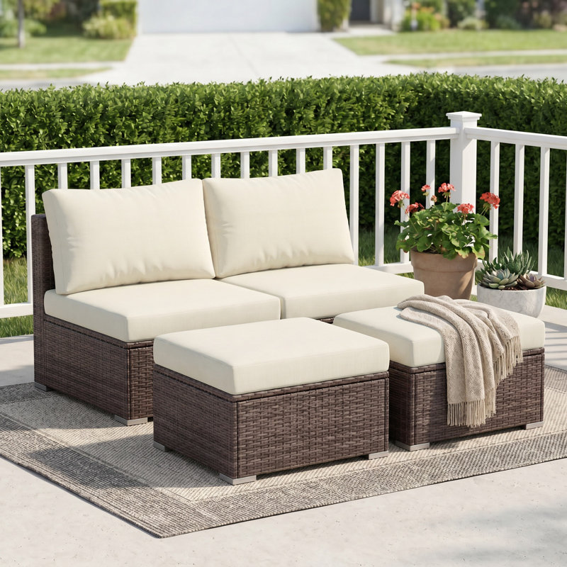 Ensemble de 4 chaises modulaires sans accoudoirs avec coussin de 4 po et repose-pieds, Coussin beige / structure brune