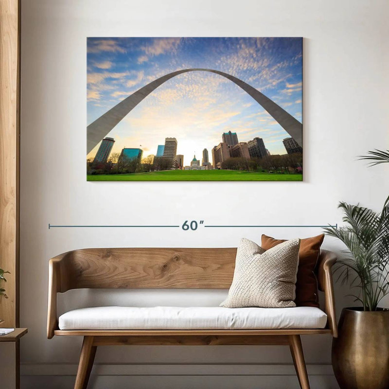 Nicci Under St. Louis Arch, 30" H x 45" W