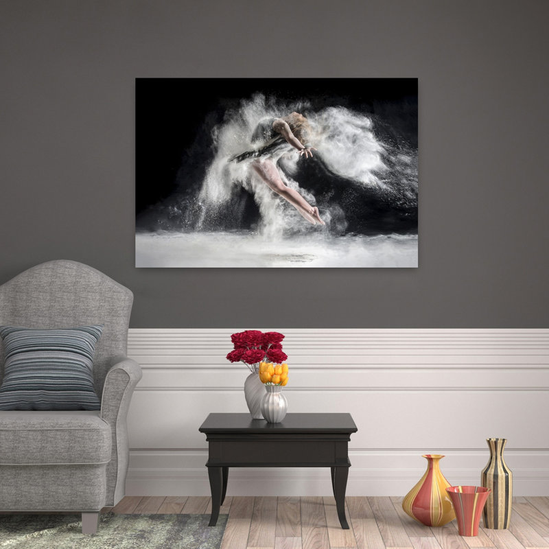 «Dynamic Powder Dancer», art mural contemporain dramatique et élégant, H 32 po x l 48 po