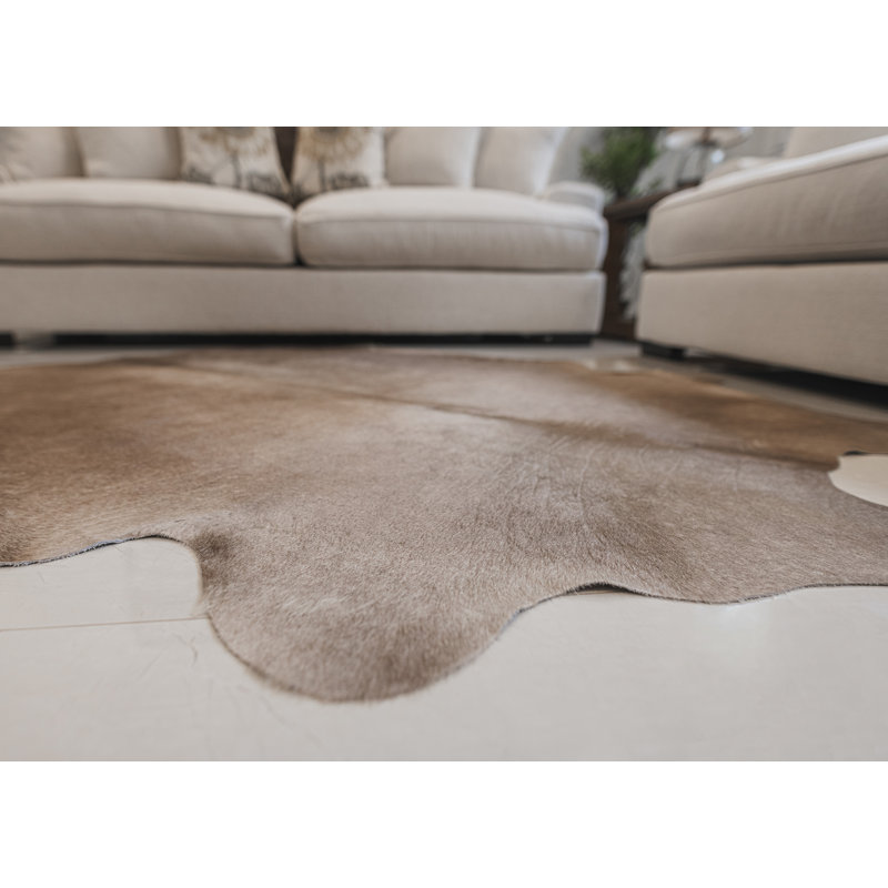 Tapis en peau de vache véritable taupe 6 po x 7 po